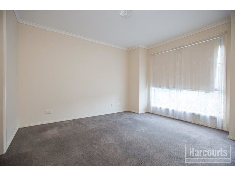 19 Meaby Drive, Pakenham VIC 3810