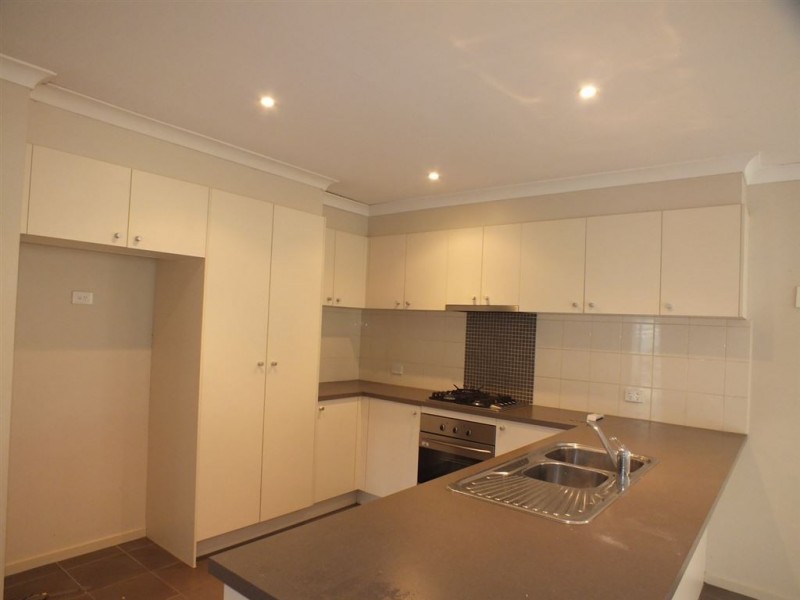 38 Wild Cherry Avenue, Pakenham VIC 3810