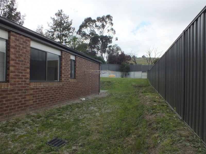 38 Wild Cherry Avenue, Pakenham VIC 3810