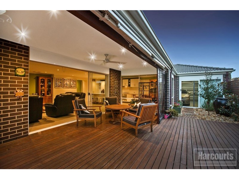 19 Reidel Avenue, Pakenham VIC 3810