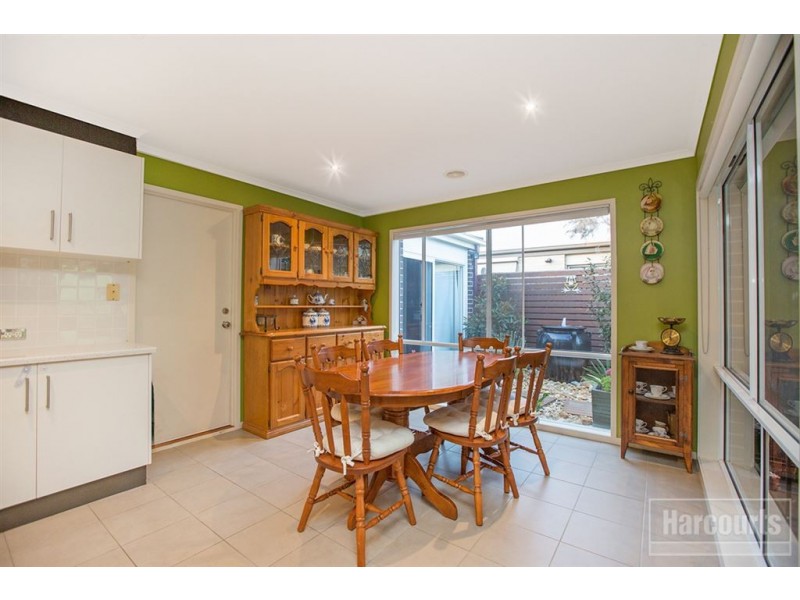 19 Reidel Avenue, Pakenham VIC 3810