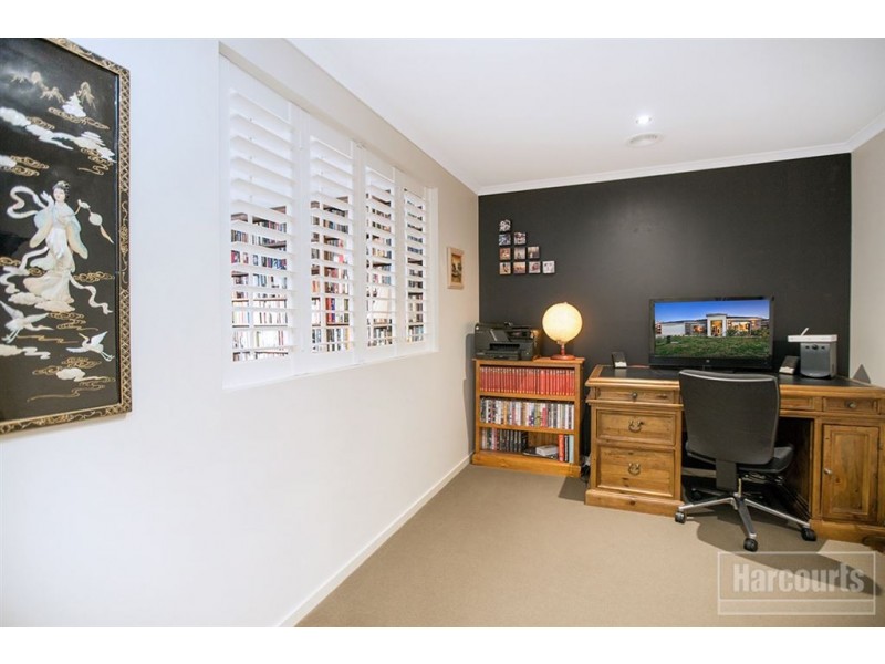 19 Reidel Avenue, Pakenham VIC 3810