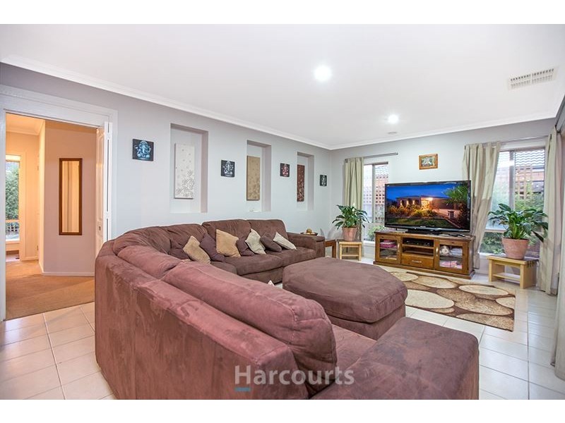 5 Daphne Court, Pakenham VIC 3810