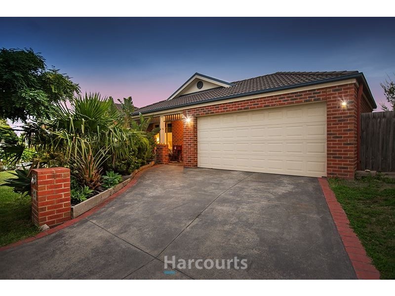 22 Honeysuckle Close, Pakenham VIC 3810