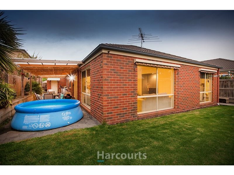 22 Honeysuckle Close, Pakenham VIC 3810