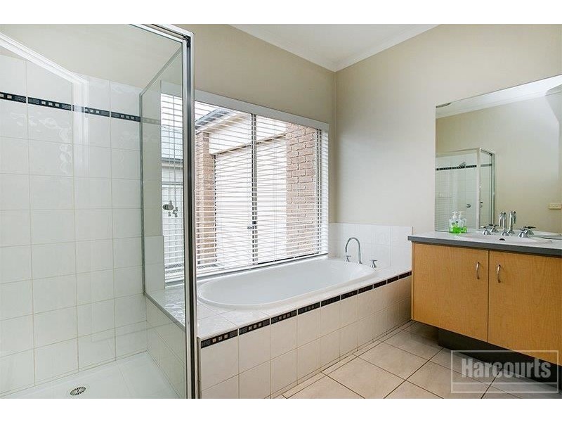 3 Yarra Close, Pakenham VIC 3810