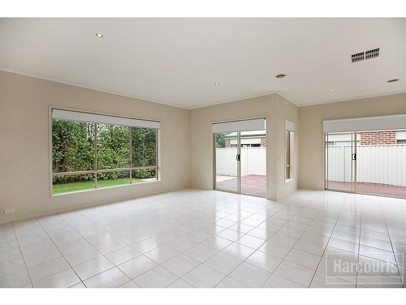 3 Yarra Close, Pakenham VIC 3810