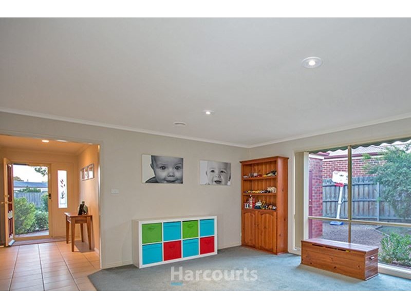 50 Balmoral Way, Pakenham VIC 3810