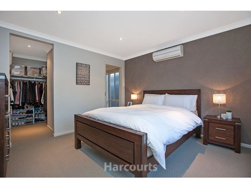 21 Manna Gum Drive, Pakenham VIC 3810