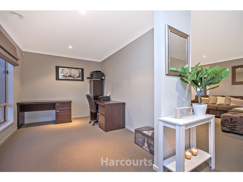 21 Manna Gum Drive, Pakenham VIC 3810