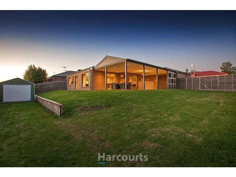 21 Manna Gum Drive, Pakenham VIC 3810