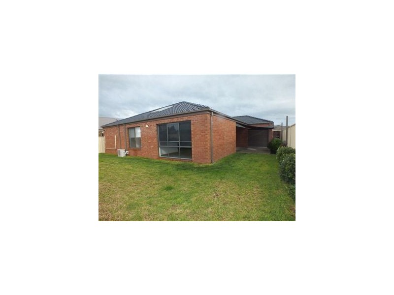 22 Salvia Avenue, Pakenham VIC 3810