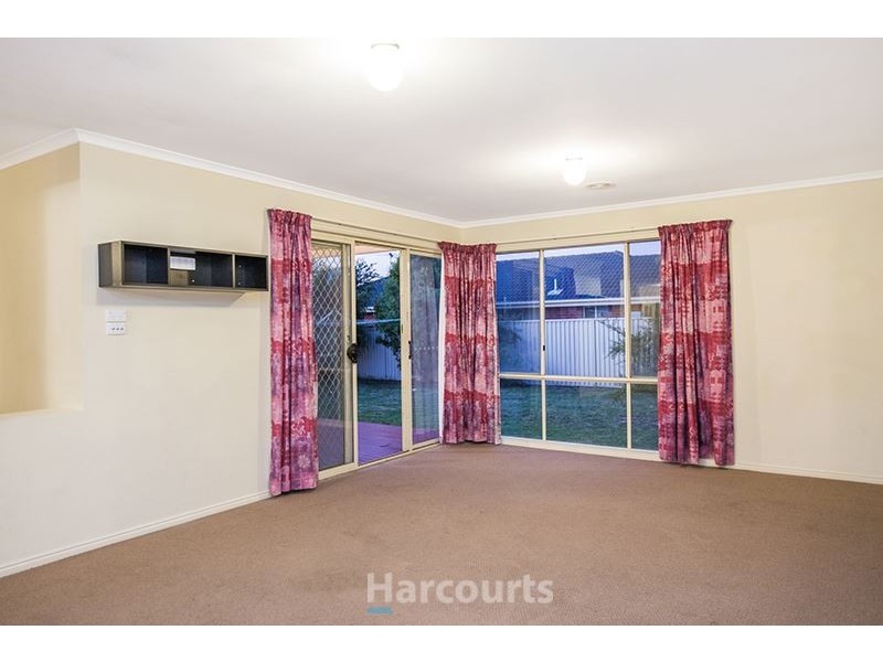 20 Latrobe Avenue, Pakenham VIC 3810