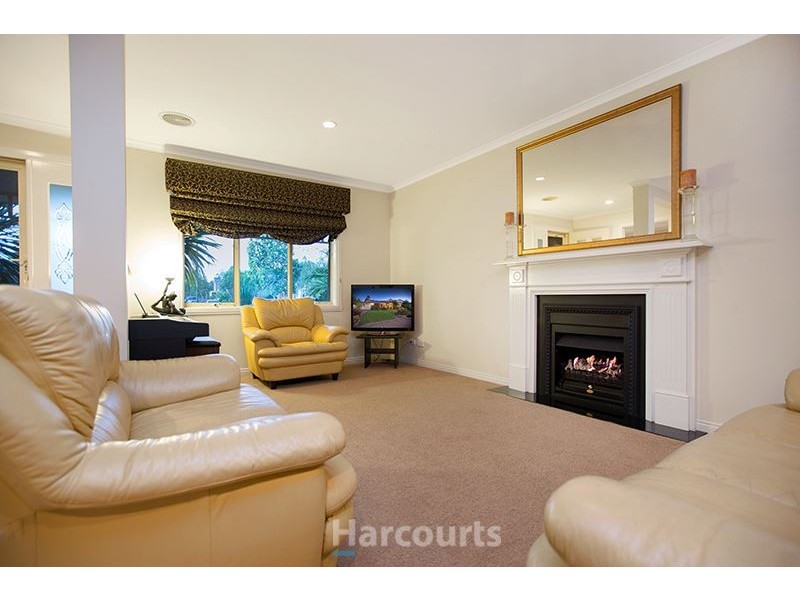 51 Spring Circuit, Pakenham VIC 3810