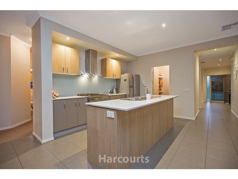 4 Booth Place, Pakenham VIC 3810