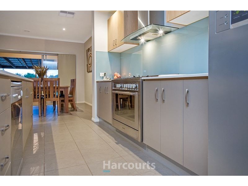 4 Booth Place, Pakenham VIC 3810