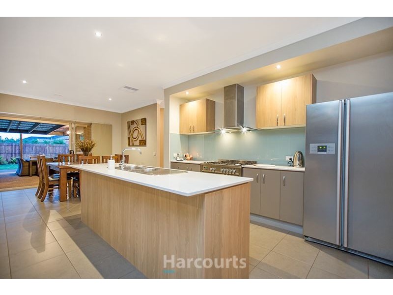 4 Booth Place, Pakenham VIC 3810