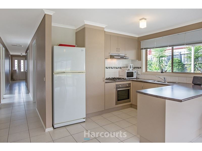 37 Tuscany Rise, Pakenham VIC 3810