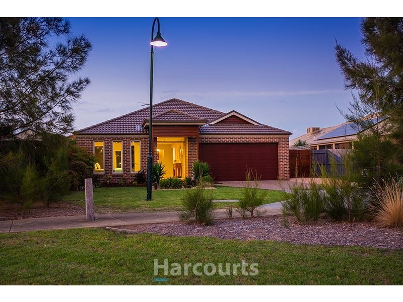 3 Daphne Court, Pakenham VIC 3810