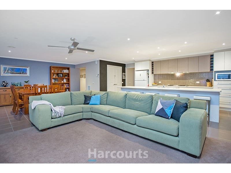 3 Daphne Court, Pakenham VIC 3810