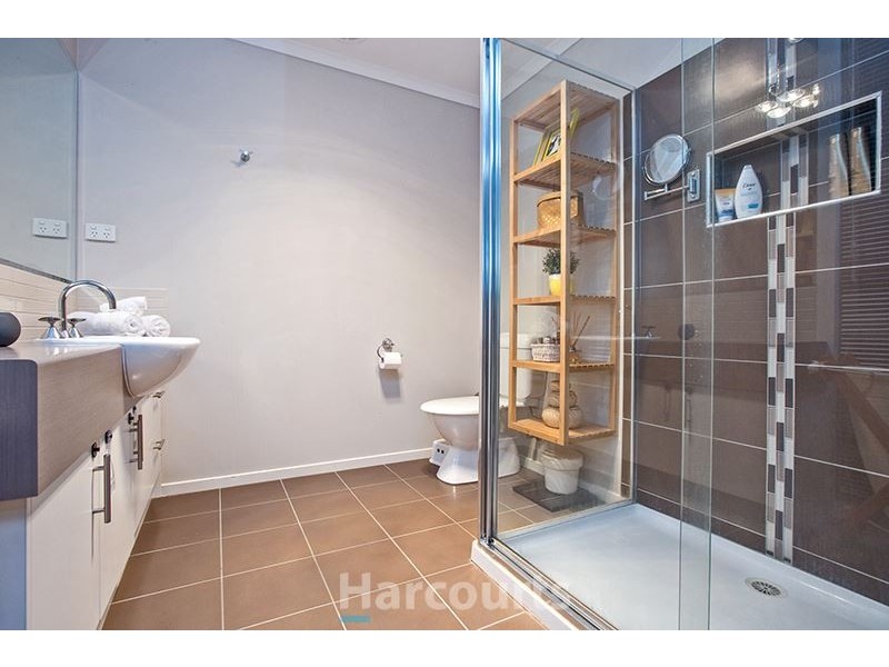 3 Daphne Court, Pakenham VIC 3810