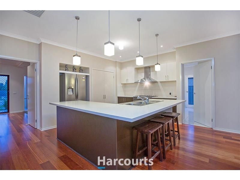 7 Henry Lawson Drive, Pakenham VIC 3810