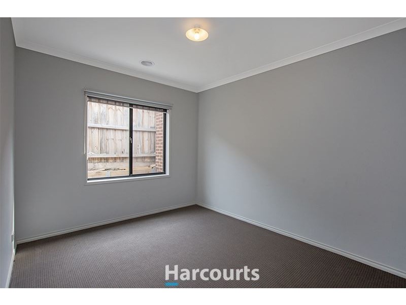 6 Shakespeare Grove, Officer VIC 3809