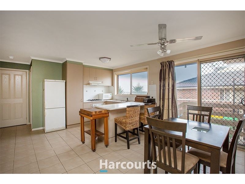 4 Luca Place, Pakenham VIC 3810