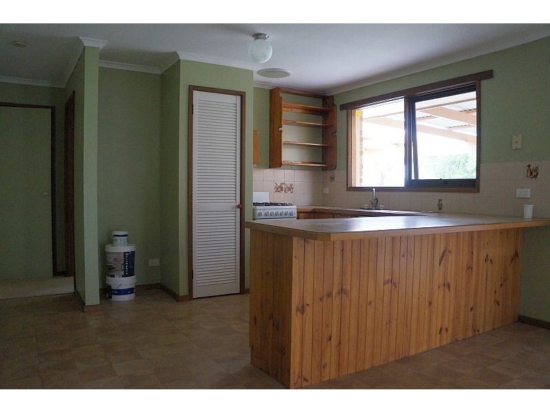18 Atkins Road, Pakenham VIC 3810