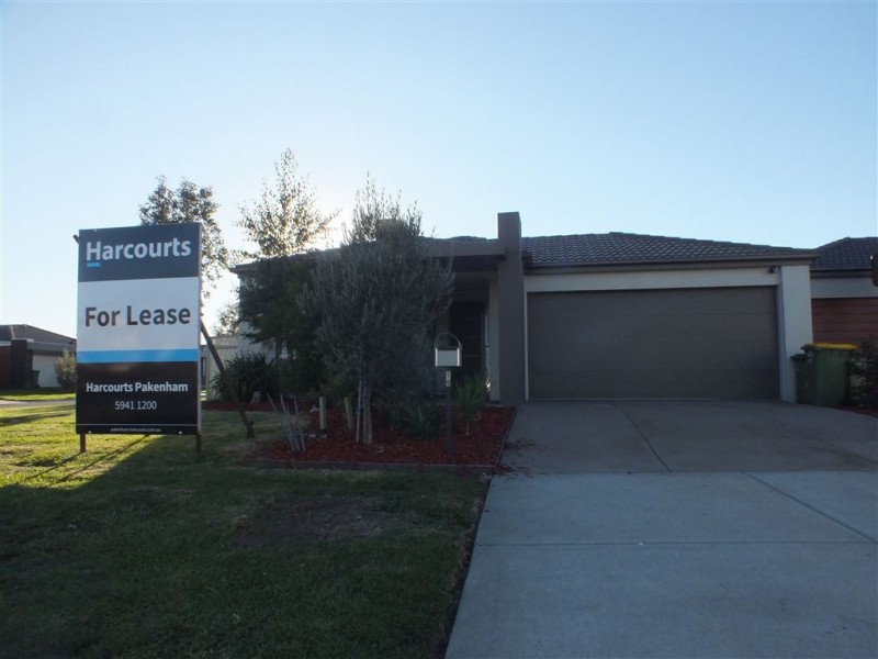19 Debra Avenue, Pakenham VIC 3810
