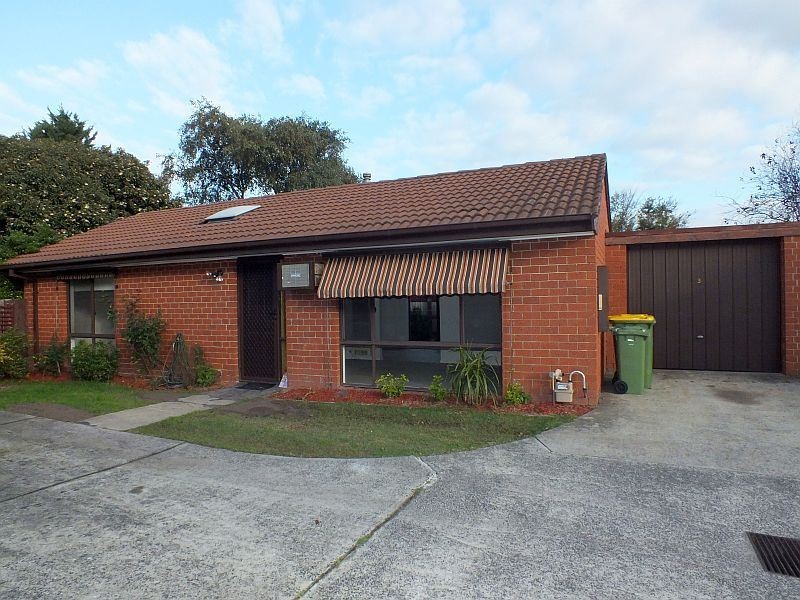 3/2 Tania Court, Pakenham VIC 3810