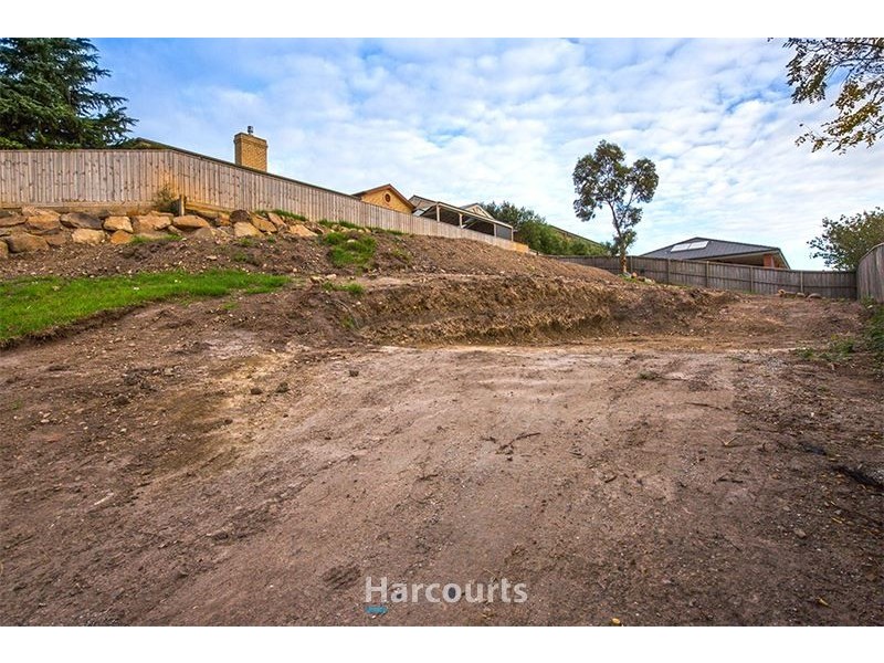 60 Highland Drive, Pakenham VIC 3810