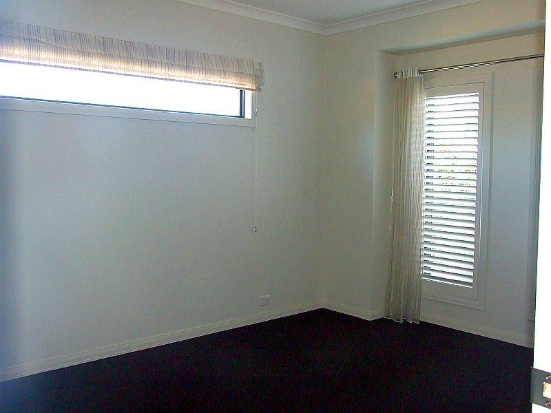 8 Wildcherry Avenue, Pakenham VIC 3810