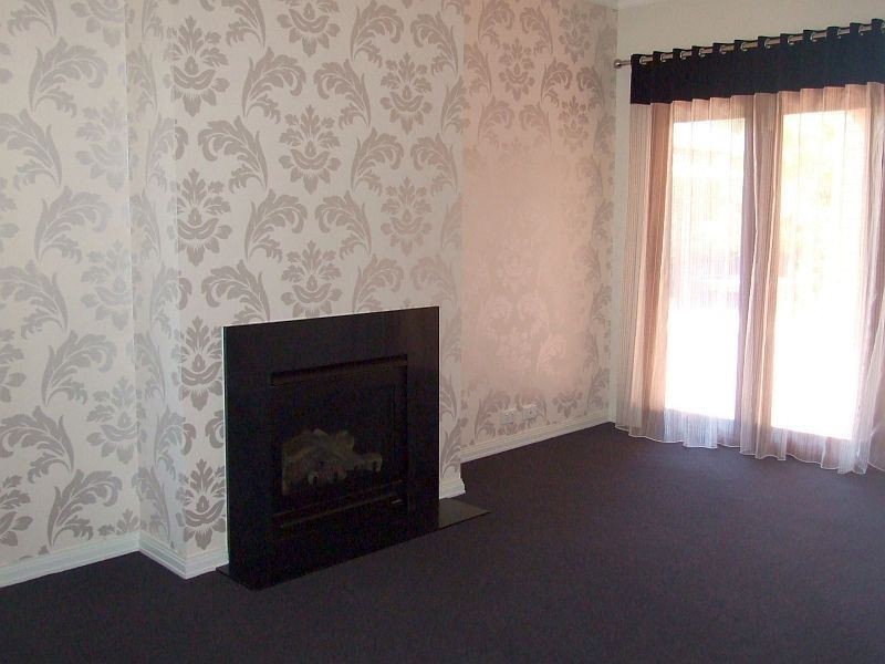 8 Wildcherry Avenue, Pakenham VIC 3810