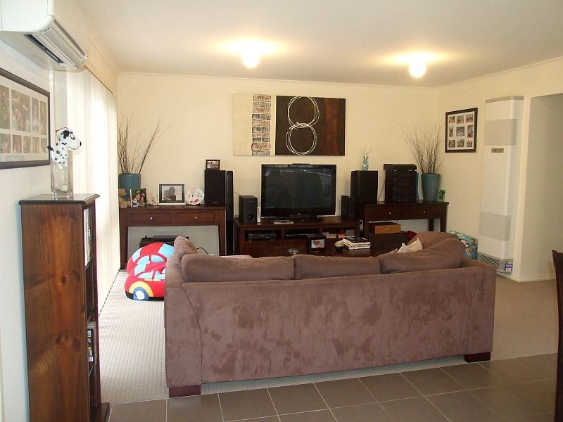 6/51 Leigh Drive, Pakenham VIC 3810