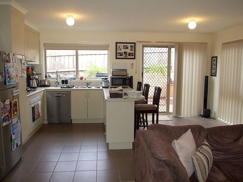 6/51 Leigh Drive, Pakenham VIC 3810