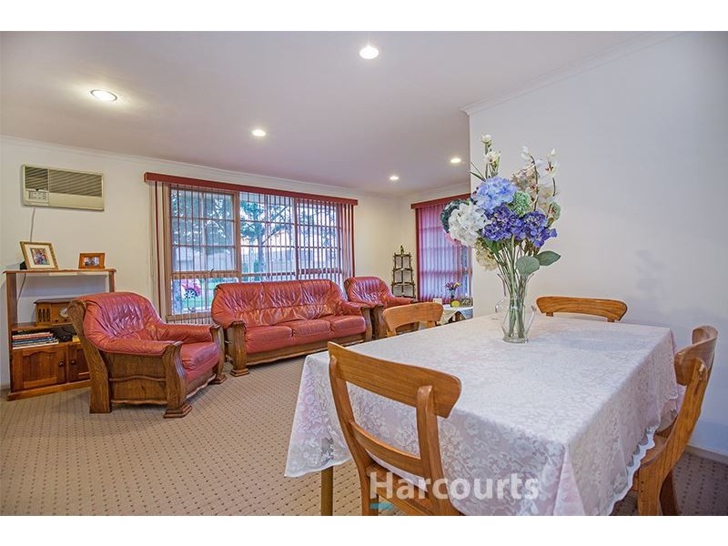 1/4 Guest Road, Pakenham VIC 3810
