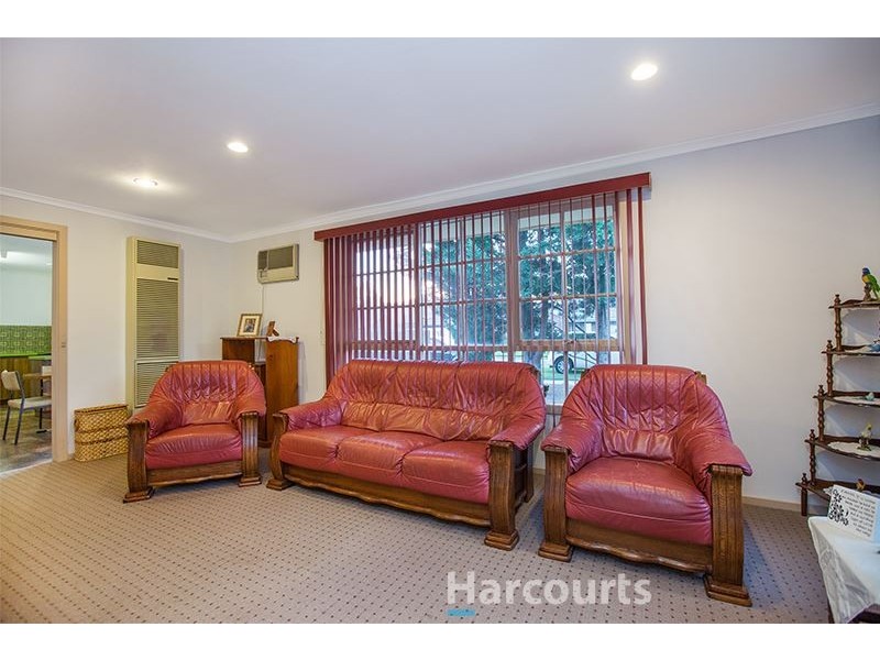 1/4 Guest Road, Pakenham VIC 3810