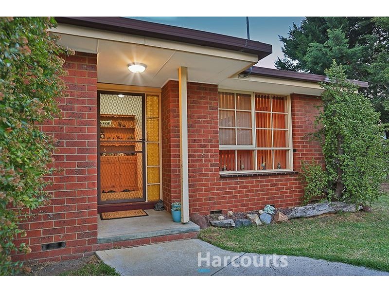 1/4 Guest Road, Pakenham VIC 3810