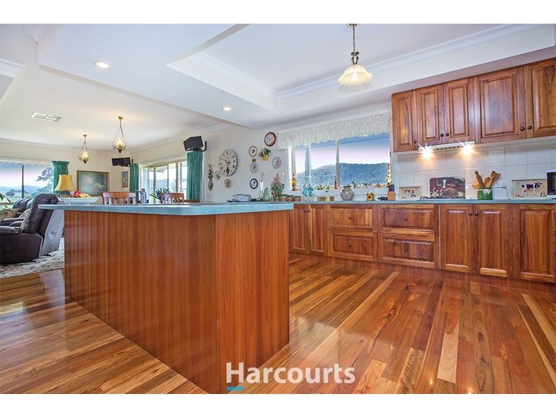 155 Sanders Road, Garfield North VIC 3814