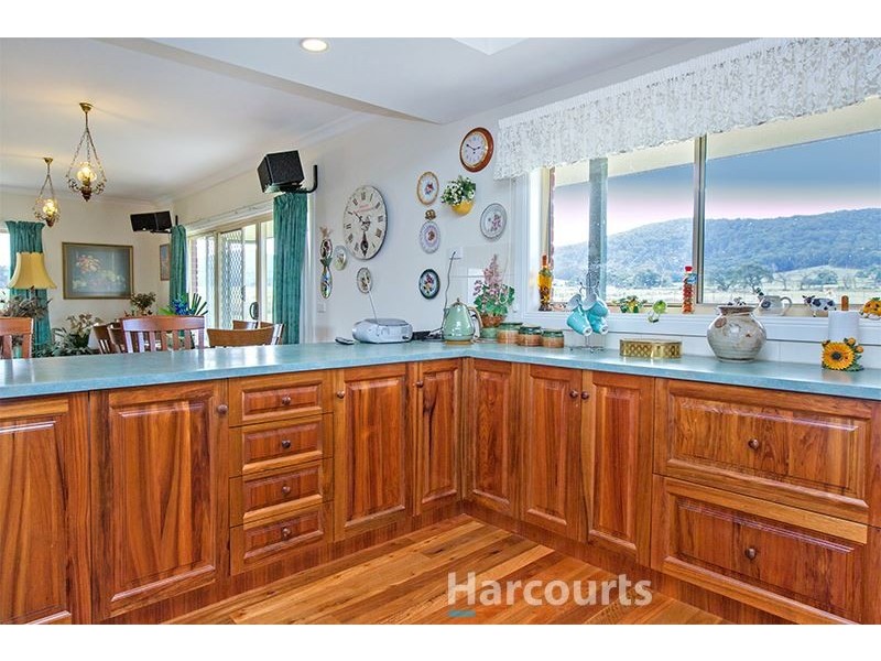 155 Sanders Road, Garfield North VIC 3814