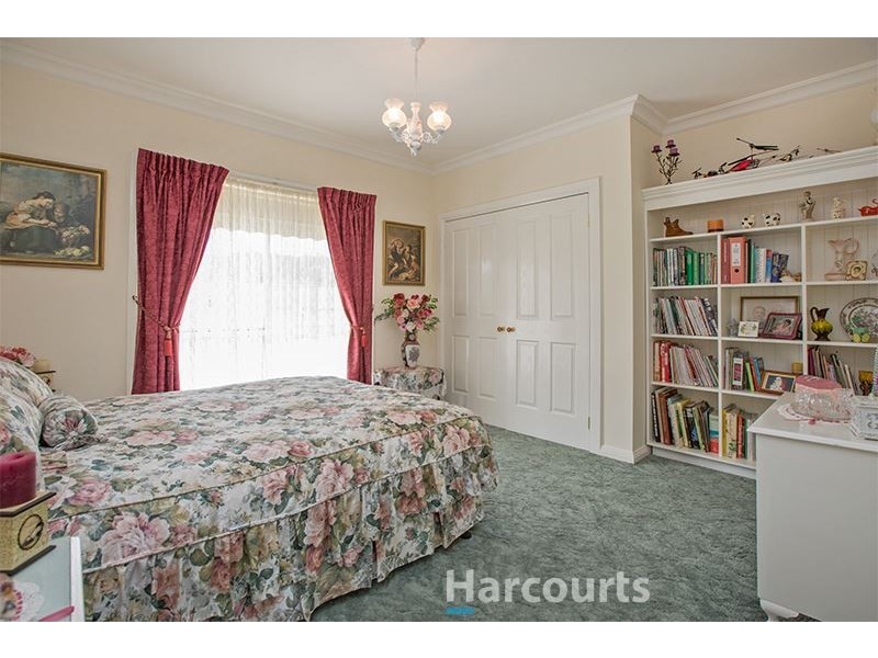 155 Sanders Road, Garfield North VIC 3814