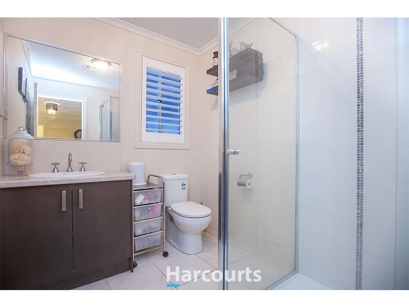 2/23 Melissa Way, Pakenham VIC 3810