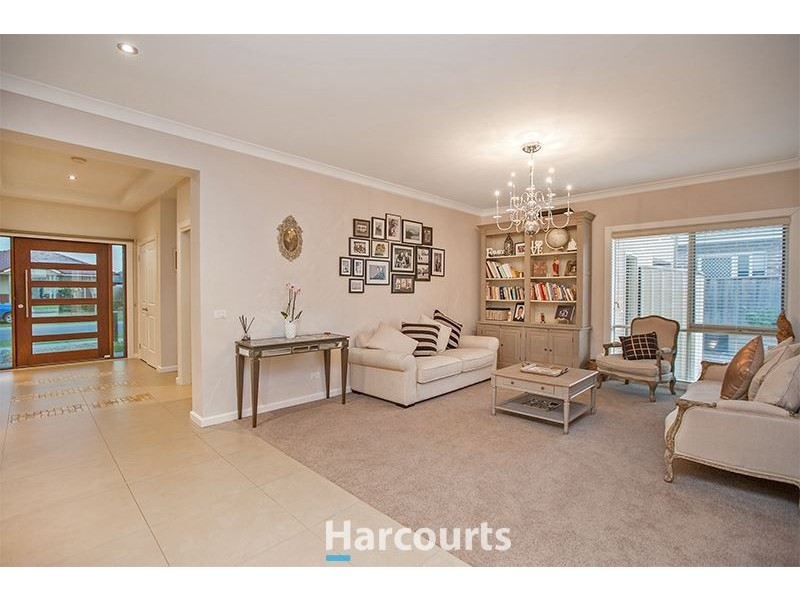 18 Sidney Nolan Place, Pakenham VIC 3810