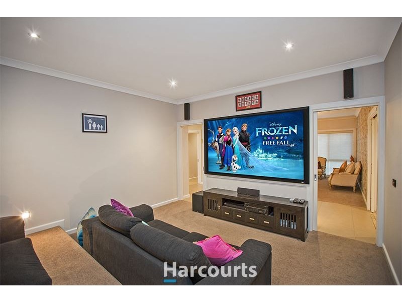 18 Sidney Nolan Place, Pakenham VIC 3810