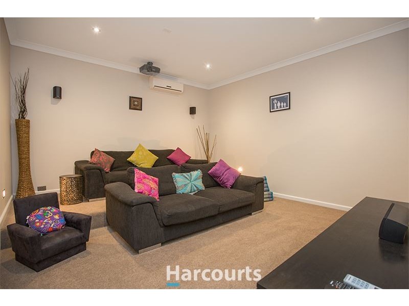 18 Sidney Nolan Place, Pakenham VIC 3810