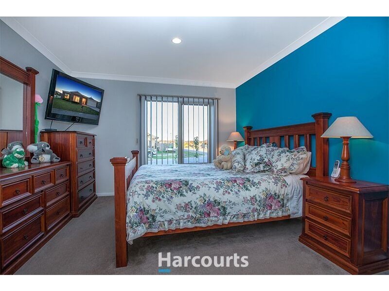 42 Honeyeater Way, Pakenham VIC 3810