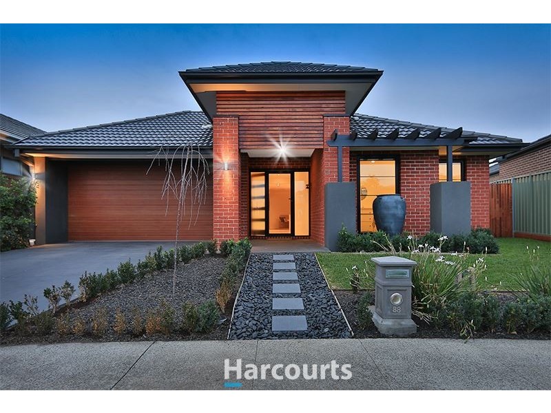 88 Dusseldorp Avenue, Pakenham VIC 3810