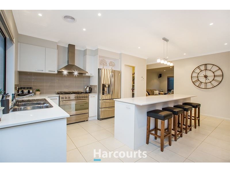 88 Dusseldorp Avenue, Pakenham VIC 3810