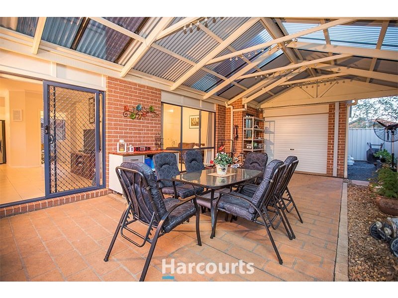 9 Hopkins Pass, Pakenham VIC 3810